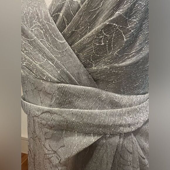 Adrianna Pappel silver gown size 12 NWT - Picture 5 of 16